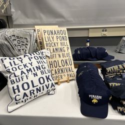 Punahou Carnival - Alumni store