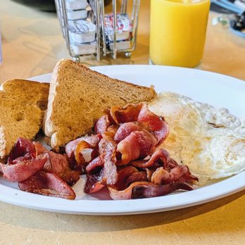 Boomerang's Bar & Grille - Bacon, eggs, and toast. - Bars Near Me - Millmont, Pennsylvania