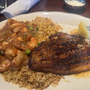 Pappadeaux Seafood Kitchen - Lunch Mississippi Catfish & Shrimp Etouffee - Seafood Near Me - Houston, Texas Pappadeaux Seafood Kitchen - Lunch Mississippi Catfish & Shrimp Etouffee - Seafood Near Me - Houston, Texas