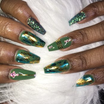 Vina's Nails - Nail Salons Near Me - Houston, Texas