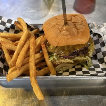 Lindy's on 4th - There it is the famous burger.... It was sooo good - Burgers Near Me - Tucson, Arizona Lindy's on 4th - There it is the famous burger.... It was sooo good - Burgers Near Me - Tucson, Arizona