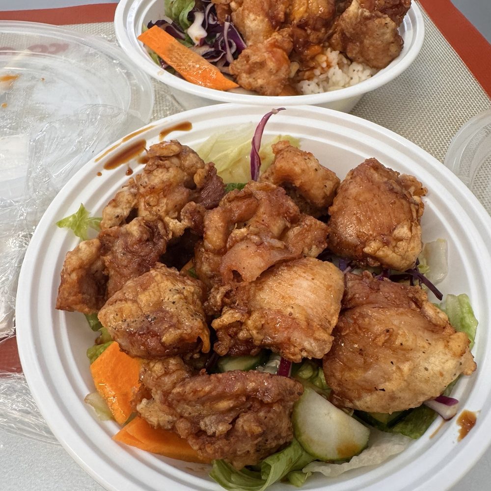Lululala - Fried chicken salad bowl and fried chicken rice bowl - Korean Near Me - New York, New York Lululala - Fried chicken salad bowl and fried chicken rice bowl - Korean Near Me - New York, New York
