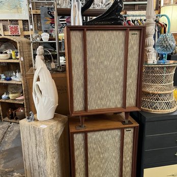 Vintage Roost - Those speakers are so cool-almost suave! - Antiques Near Me - Tampa, Florida Vintage Roost - Those speakers are so cool-almost suave! - Antiques Near Me - Tampa, Florida