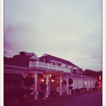 Greyhound Tavern - Southern Near Me - Fort Mitchell, Kentucky