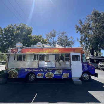Margaritas Taqueria - Wide shot of the truck - Food Trucks Near Me - Sunnyvale, California Margaritas Taqueria - Wide shot of the truck - Food Trucks Near Me - Sunnyvale, California