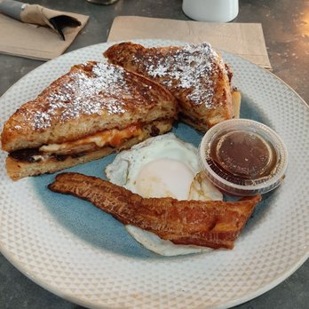 Barista Squared - Monte Cristo w/side of bacon and eggs. - Coffee & Tea Near Me - San Juan, Puerto Rico