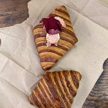 Supermoon Bakehouse - Strawberry jam jasmine cream croissant, kouign brûlée croissant - Bakeries Near Me - New York, New York Supermoon Bakehouse - Strawberry jam jasmine cream croissant, kouign brûlée croissant - Bakeries Near Me - New York, New York