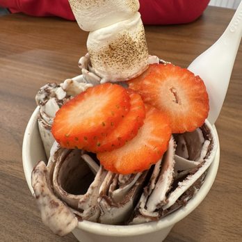 Ace Creamery - Build your own strawberry and marshmallow with nutella - Ice Cream & Frozen Yogurt Near Me - Roseville, California Ace Creamery - Build your own strawberry and marshmallow with nutella - Ice Cream & Frozen Yogurt Near Me - Roseville, California