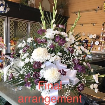 Jean's Flower Shop - Final $150 arrangement after expressing concerns with the original. - Florists Near Me - Hamilton, Ontario