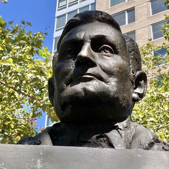 Richard Tucker Square - Richard Tucker Metropolitan Opera Tenor 09/97/21 - Parks Near Me - New York, New York Richard Tucker Square - Richard Tucker Metropolitan Opera Tenor 09/97/21 - Parks Near Me - New York, New York