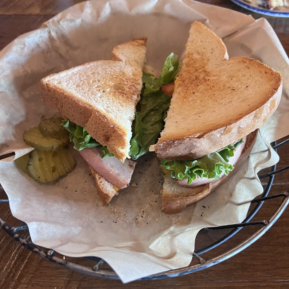 Farmhouse Kitchen - Fried bologna sandwich. I put in my lettuce and small slice of tomato. - Herbs & Spices Near Me - Pigeon Forge, Tennessee Farmhouse Kitchen - Fried bologna sandwich. I put in my lettuce and small slice of tomato. - Herbs & Spices Near Me - Pigeon Forge, Tennessee