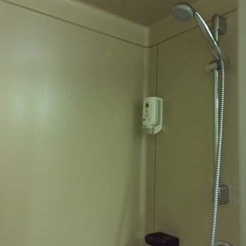 Hotel Gasthof Stift - Amazing water pressure with shampoo/body wash - Bavarian Near Me - Lindau (Bodensee), BY