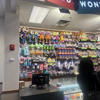 Chuck E. Cheese - Pizza Near Me - Miami, Florida