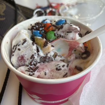 Sincerely Yogurt - Froyo - Ice Cream & Frozen Yogurt Near Me - Bridgeville, Pennsylvania Sincerely Yogurt - Froyo - Ice Cream & Frozen Yogurt Near Me - Bridgeville, Pennsylvania