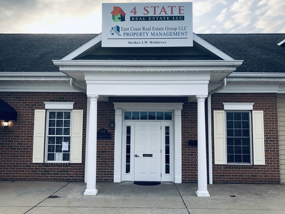 EAST COAST REAL ESTATE GROUP Updated August 2024 33 Photos & 13