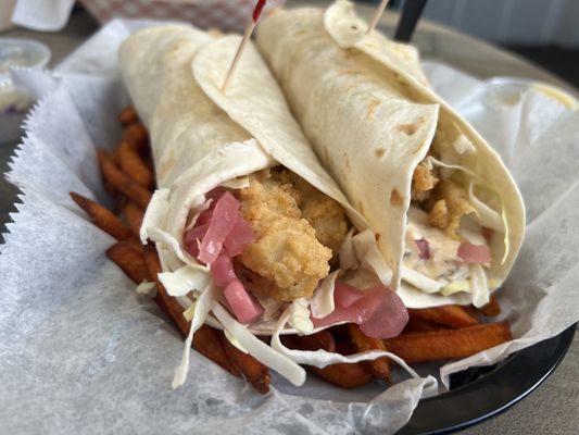 DJ's Clam Shack by null