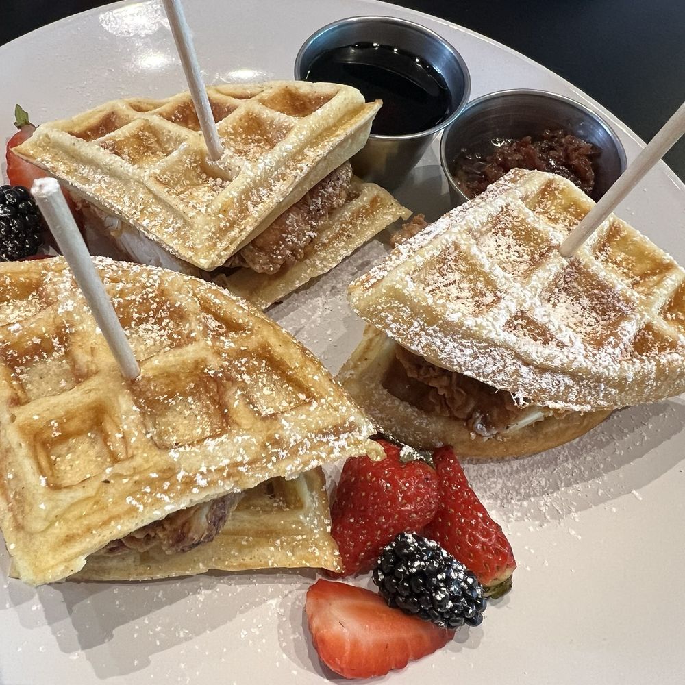 Marsouls - Chicken and waffles - Cocktail Bars Near Me - Rogers, Arkansas