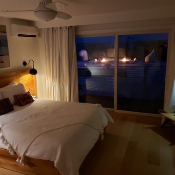 Hero Beach Club - Bottom floor room - Hotels Near Me - Montauk, New York Hero Beach Club - Bottom floor room - Hotels Near Me - Montauk, New York