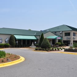 Queens Landing - Queen's Landing is a multifaceted family entertainment center on Lake Norman