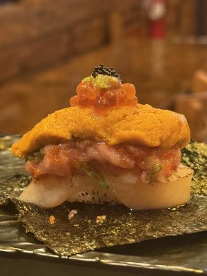 Sushi Ye by null