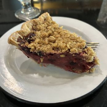 Honeypie Cafe - Mixed Berry Pie - New American Near Me - Milwaukee, Wisconsin