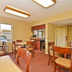 Americas Best Value Inn Chillicothe - Breakfast Area