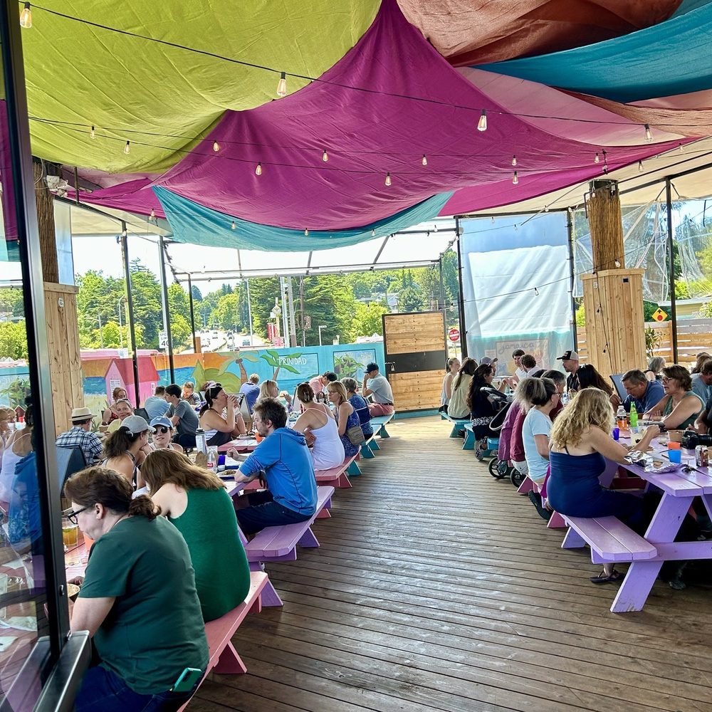 Bongos - Packed at lunch - Cuban Near Me - Seattle, Washington
