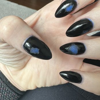 Divine Nail Lounge - Nail Salons Near Me - Puyallup, Washington Divine Nail Lounge - Nail Salons Near Me - Puyallup, Washington