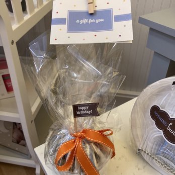 Nothing Bundt Cakes - My Oreo Cookies & Cream bundtlet - Desserts Near Me - Milpitas, California