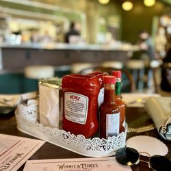 Winnie & Ethel's Downtown Diner - Table view