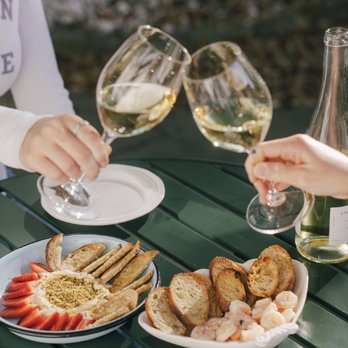 Isla Wine - Tasting Classes Near Me - Gulf Shores, Alabama
