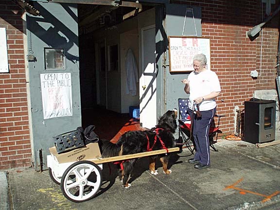 E & H Packing Logo