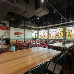 MOOYAH Burgers, Fries & Shakes