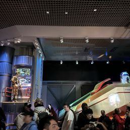 Animatronic droids while waiting in line Animatronic droids while waiting in line
