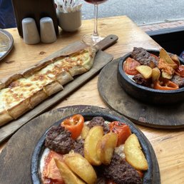 Palatium Special and Cheese Pide Palatium Special and Cheese Pide