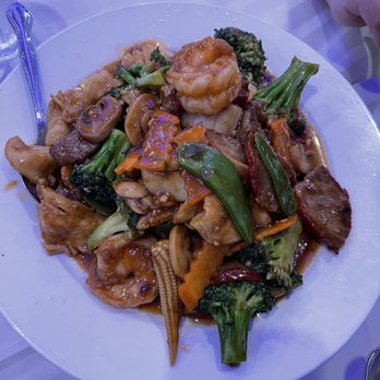 China New Star - Happy family.. amazing - Chinese Near Me - Brooklyn, New York
