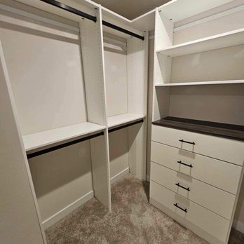 Closet America - Master closet - General Contractors Near Me - Landover, Maryland
