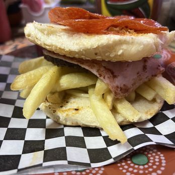 El Pueblito Patio - "pizza burger" - Mexican Near Me - Houston, Texas El Pueblito Patio - "pizza burger" - Mexican Near Me - Houston, Texas