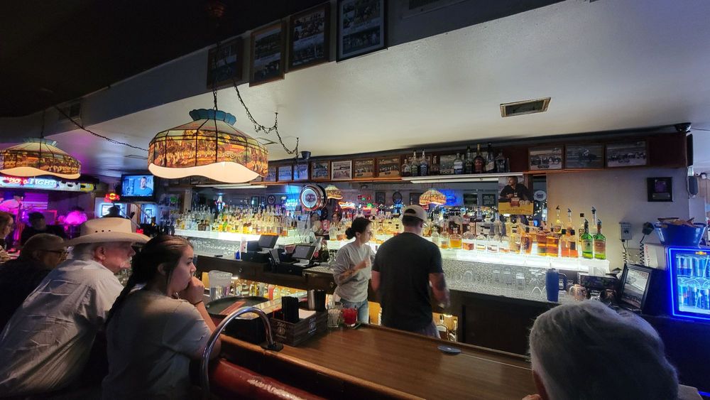 Win Place & Show — Mexican restaurant in Ruidoso