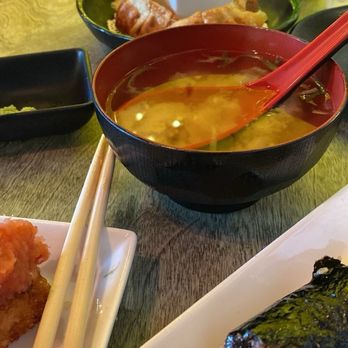 EAT'S SUSHI - Sushi Bars Near Me - Costa Mesa, California
