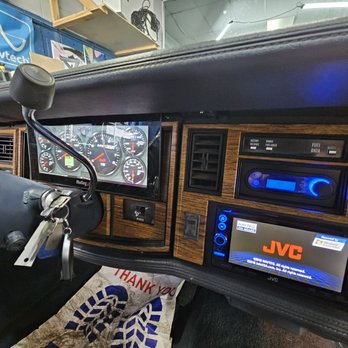 A Class Sounds - Car Stereo Installation Near Me - Ham Lake, Minnesota