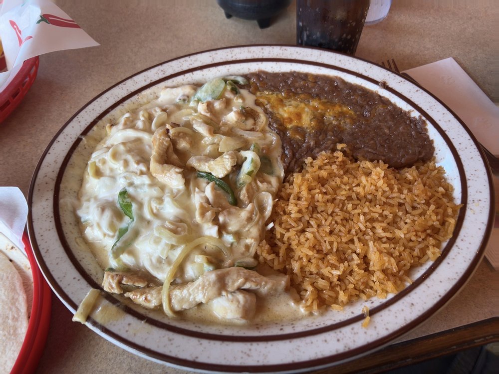 Ayutla's Family Mexican Restaurant Logo