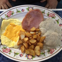 Rosie's Northtown Cafe - Biscuit and gravy are yummy and eggs fluffy!