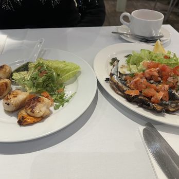 Fish Central - Scallops and sardines - Seafood Near Me - London, XGL