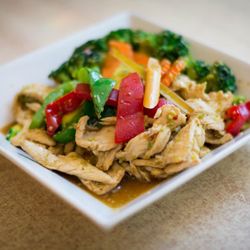 Charm Thai Bistro - Royal Lemongrass Chicken