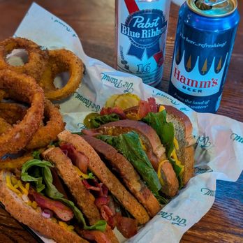 The Peanut - American Near Me - Overland Park, Kansas