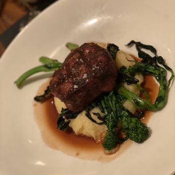 Terrapin Restaurant - Filet mignon with broccoli raab, garlic potato purée and bordelaise sauce. - New American Near Me - Virginia Beach, Virginia Terrapin Restaurant - Filet mignon with broccoli raab, garlic potato purée and bordelaise sauce. - New American Near Me - Virginia Beach, Virginia