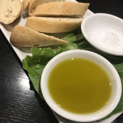 Quench Cafe and Wine Bar - Olive bread and oil