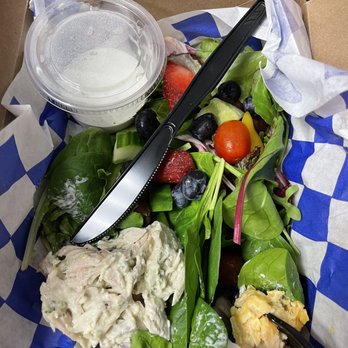 Lindsey's Culinary Market - a salad in a box - Sandwiches Near Me - Athens, Georgia