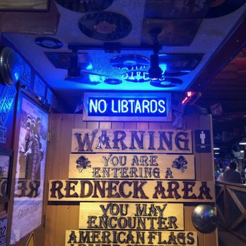 Rollies Rednecks & Longnecks - American Near Me - Sauk Rapids, Minnesota